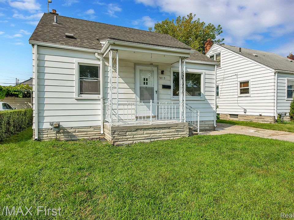 1st image of 1813 E Goulson Ave