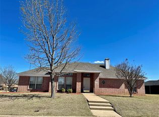 1816 Clearbrook Ln, Corsicana, TX 75110