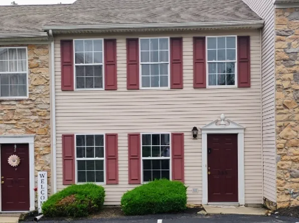388 Cherry St, Red Lion, PA 17356