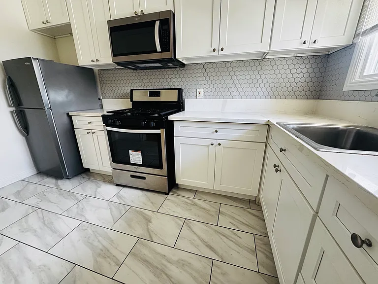 5306 Colfax Ave #5306 — Photo 8