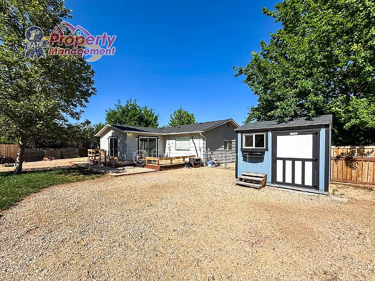 7703 S Mistyglen Ave — Photo 22