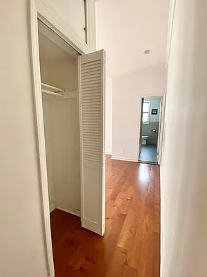 Rented by Compass | media 28