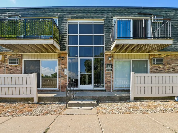 9970 S 84th Ter #216-B, Palos Hills, IL 60465
