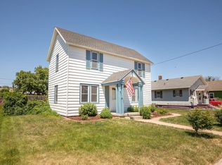 411 W D St, Trenton, NE 69044