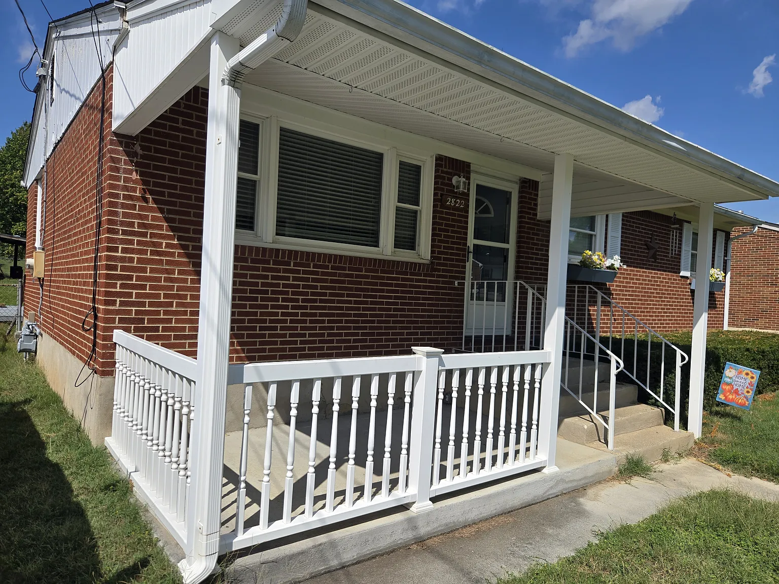 3 bed, 950 sqft, $1,800 — Photo 2
