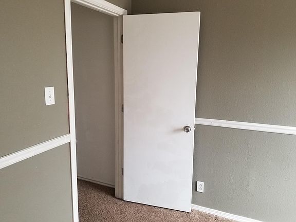 2nd image of 3607 Candlehill