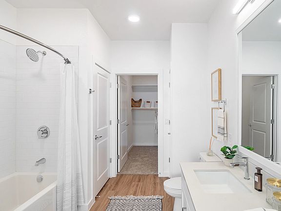 5th image of 19365 Wilke Ln #3301N