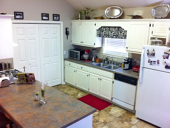 2nd image of 1005 Van Dorn St
