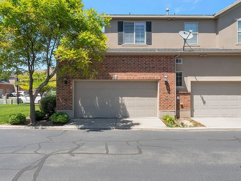 148 W 3360 N — Photo 35