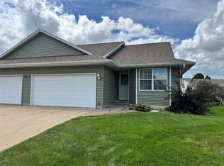 3690 Deer Valley Dr APT B, Marion, IA 52302