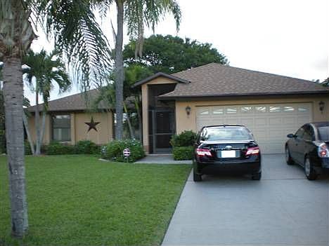1st image of 4122 SW 1st Ave
