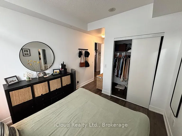 68 Merton St #410 — Photo 13
