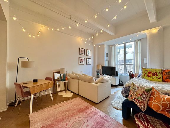 3rd image of 184 Kent Ave APT D508