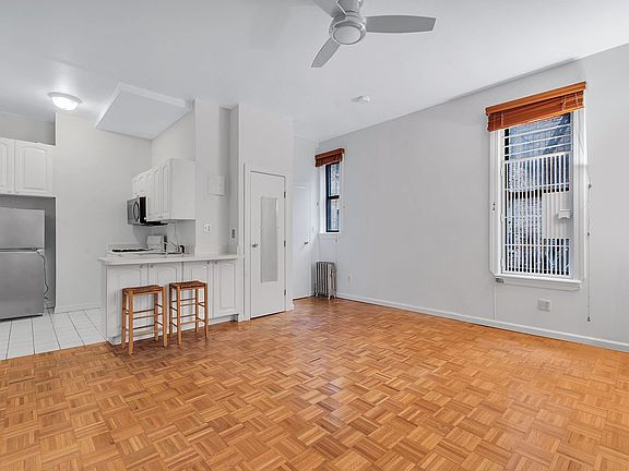 5th image of 244 Riverside Dr APT 5E