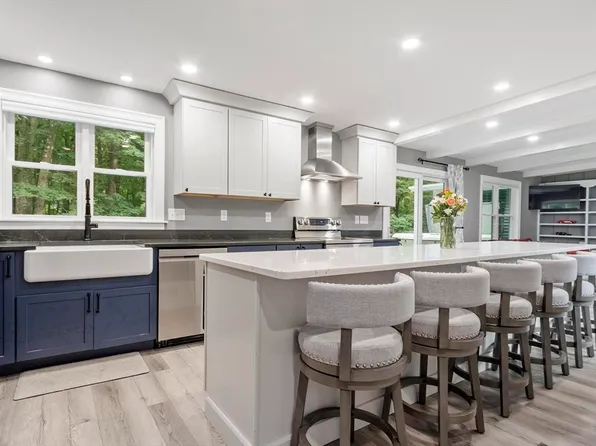 84 Burbank Ave, Warren, MA 01083
