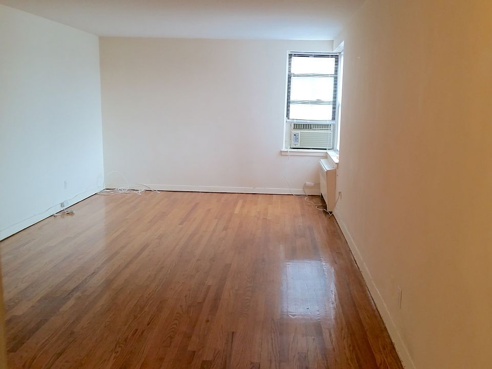 1st image of 530 Riverdale Ave APT 5A
