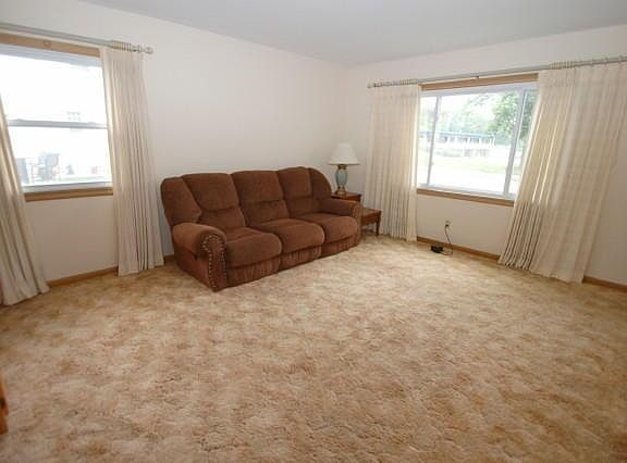 3rd image of 10150 W Montana Ave