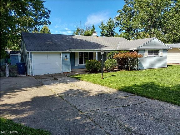 2nd image of 6382 Alderwood Rd