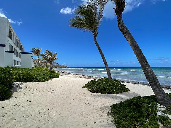 2nd image of 306 Granada Del Mar