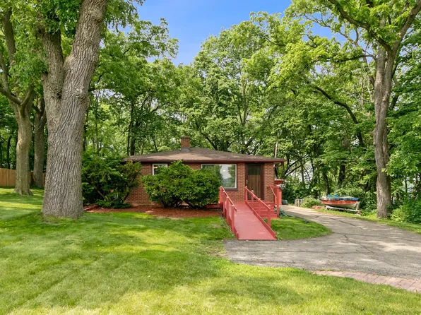 3716 County Road B, Mc Farland, WI 53558