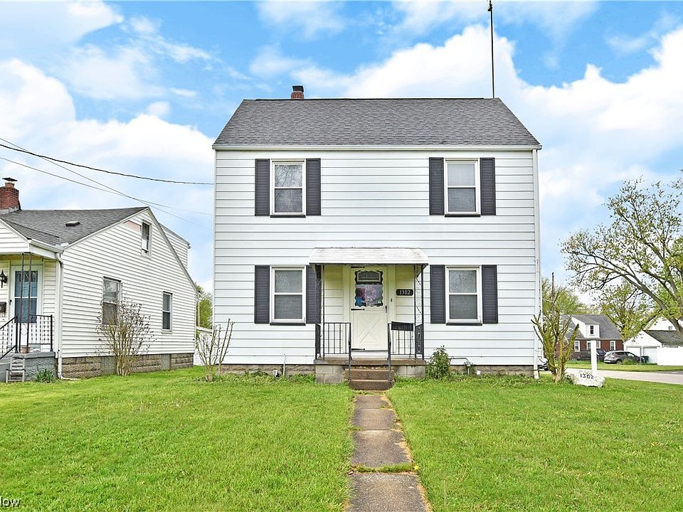 1st image of 1302 Meadowbrook Ave SE