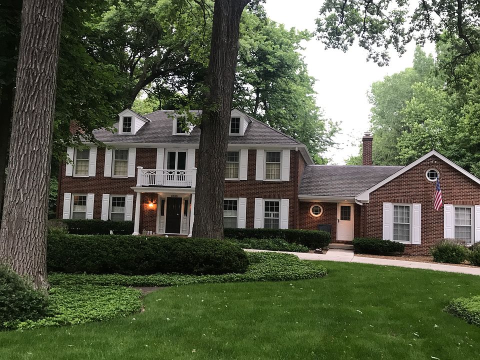 1st image of 2055 Persimmon Dr