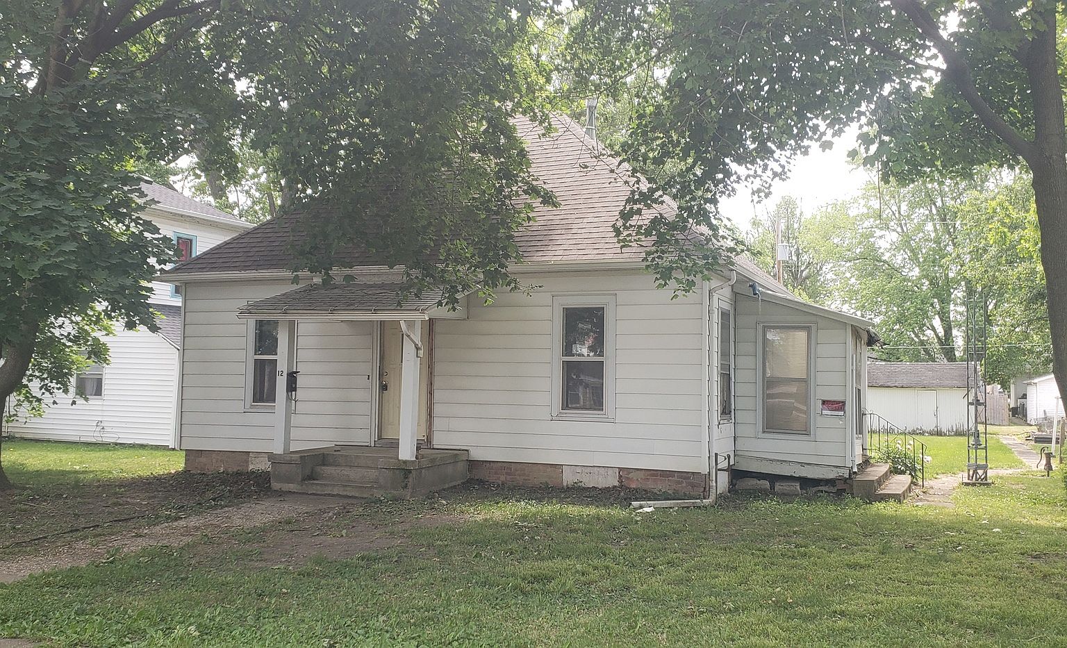 12 W Oak St, Piper City, IL 60959 Zillow