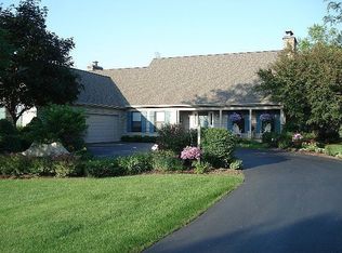 7118 Scots Ln, Crystal Lake, IL 60014