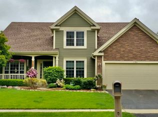 1184 Mockingbird Ct, Grayslake, IL 60030