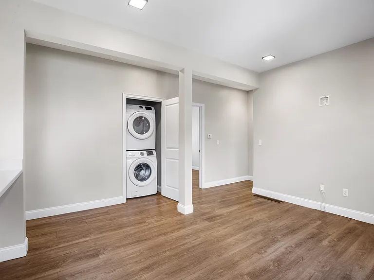 14 Trenton St #1 — Photo 25