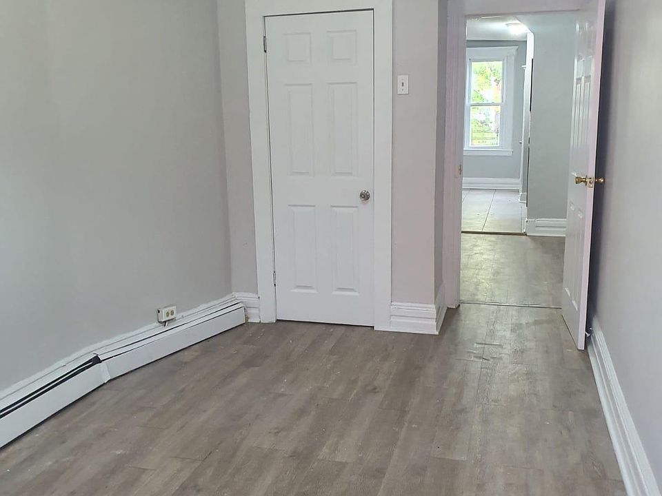 1st image of 570 W Side Ave