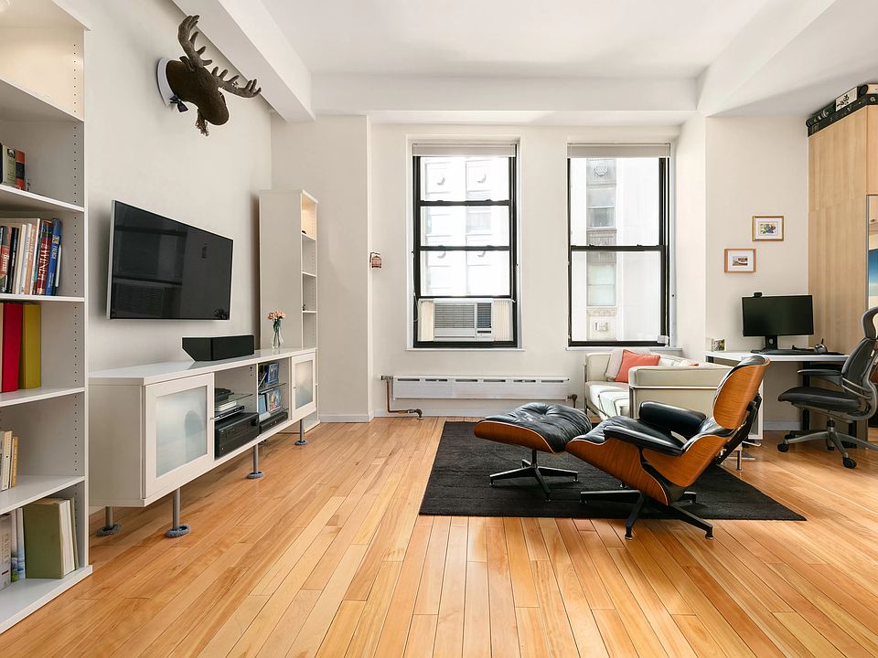1st image of 3 Hanover Sq APT 5A