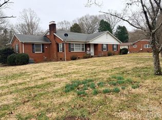 712 2nd Ave NW, Conover, NC 28613