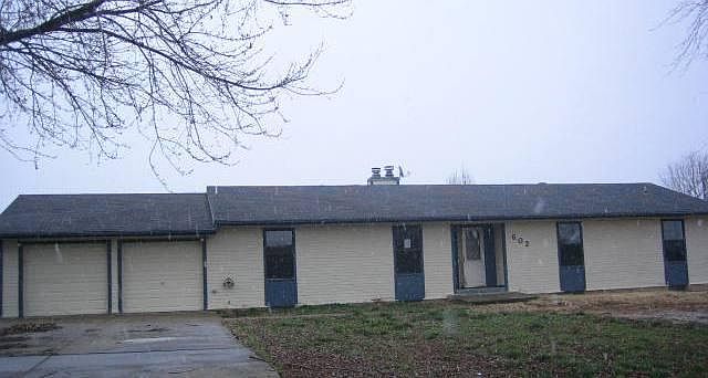 2nd image of 602 N 37th St