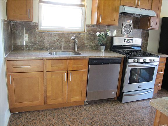 3rd image of 21202 43rd Ave #2
