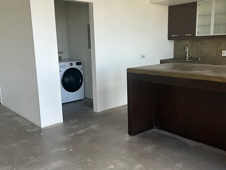 2404 Wilshire Blvd #10B — Photo 7