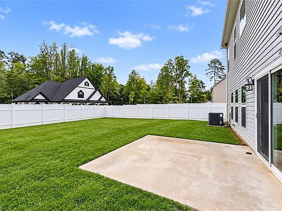 5th image of 739 Petree Rd