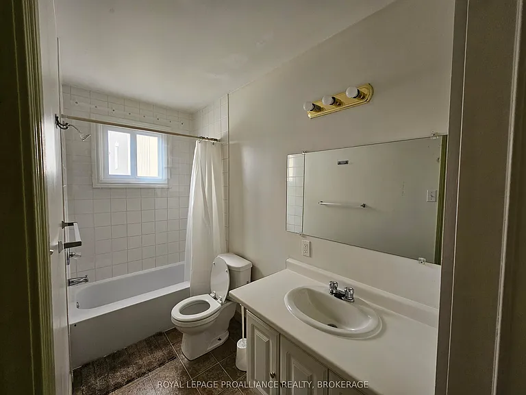153 Brock St #1 — Photo 10