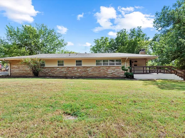 1903 Skyline Dr, Bartlesville, OK 74006