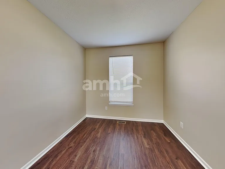6702 Meadow View Ct — Photo 9