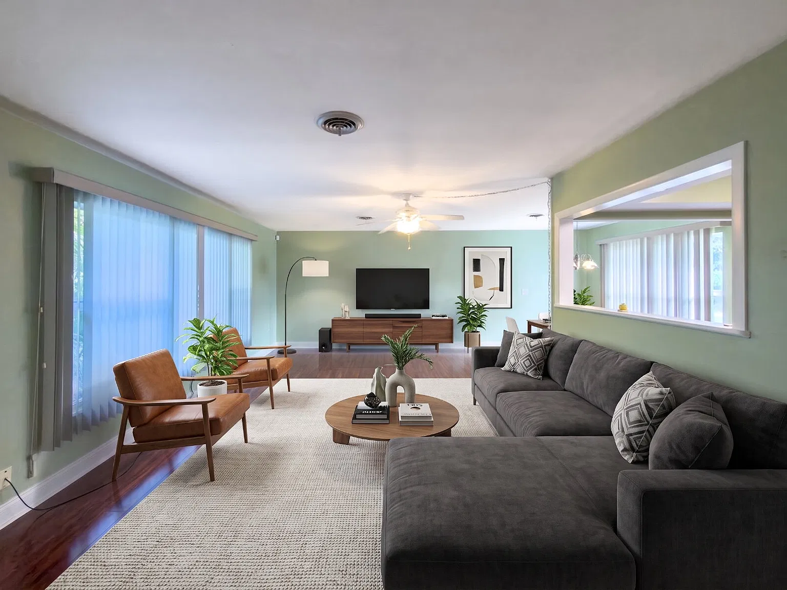 3 bed, 2.0 bath, 1300 sqft, $2,350 — Photo 4