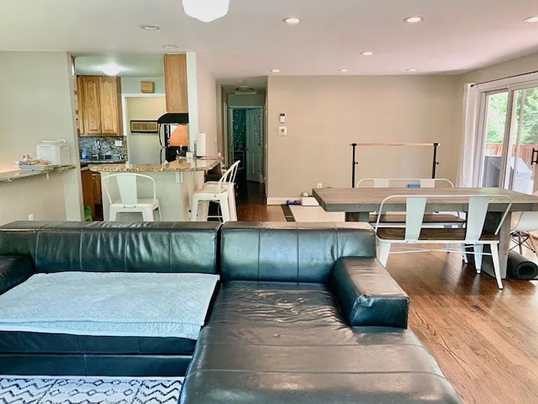 4808 Randolph Rd — Photo 12