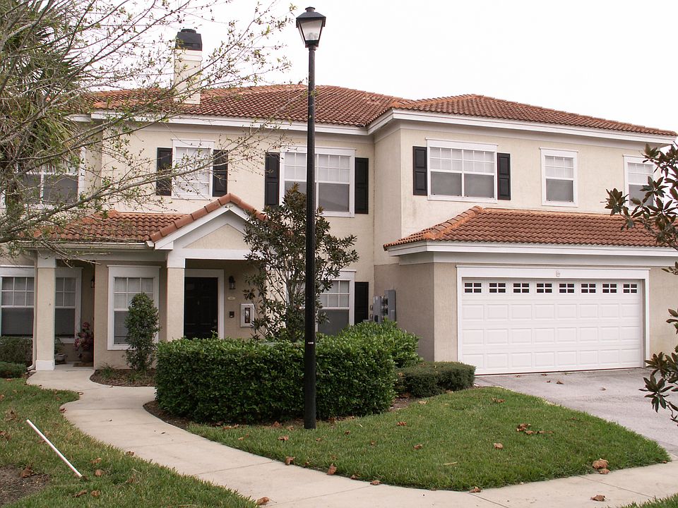 1st image of 922 Arbor Lakes Cir