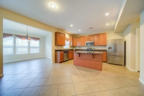 100 Sophie Ct — Photo 10
