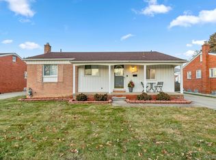 20438 Williamsburg Rd, Dearborn Heights, MI 48127