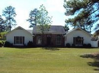 827 Saddle Cir, Waycross, GA 31503