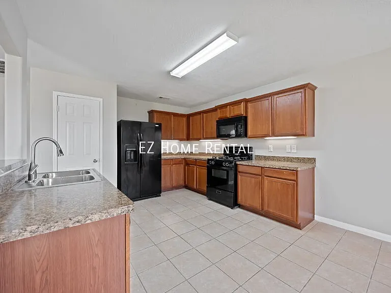 16267 Silver Wing Ln — Photo 7