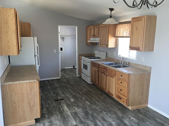 3rd image of 6284 N Noel Ln