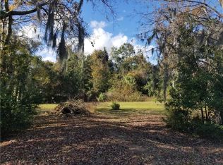 196 Pine Cir, Brunswick, GA 31520