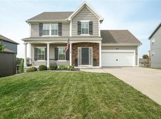 10226 N Lawn Ave, Kansas City, MO 64156